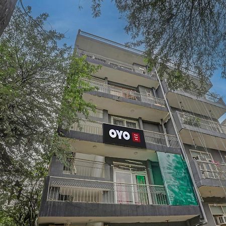 Hotel O The Royal Villa New Delhi Bagian luar foto