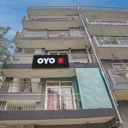Hotel O The Royal Villa New Delhi Bagian luar foto